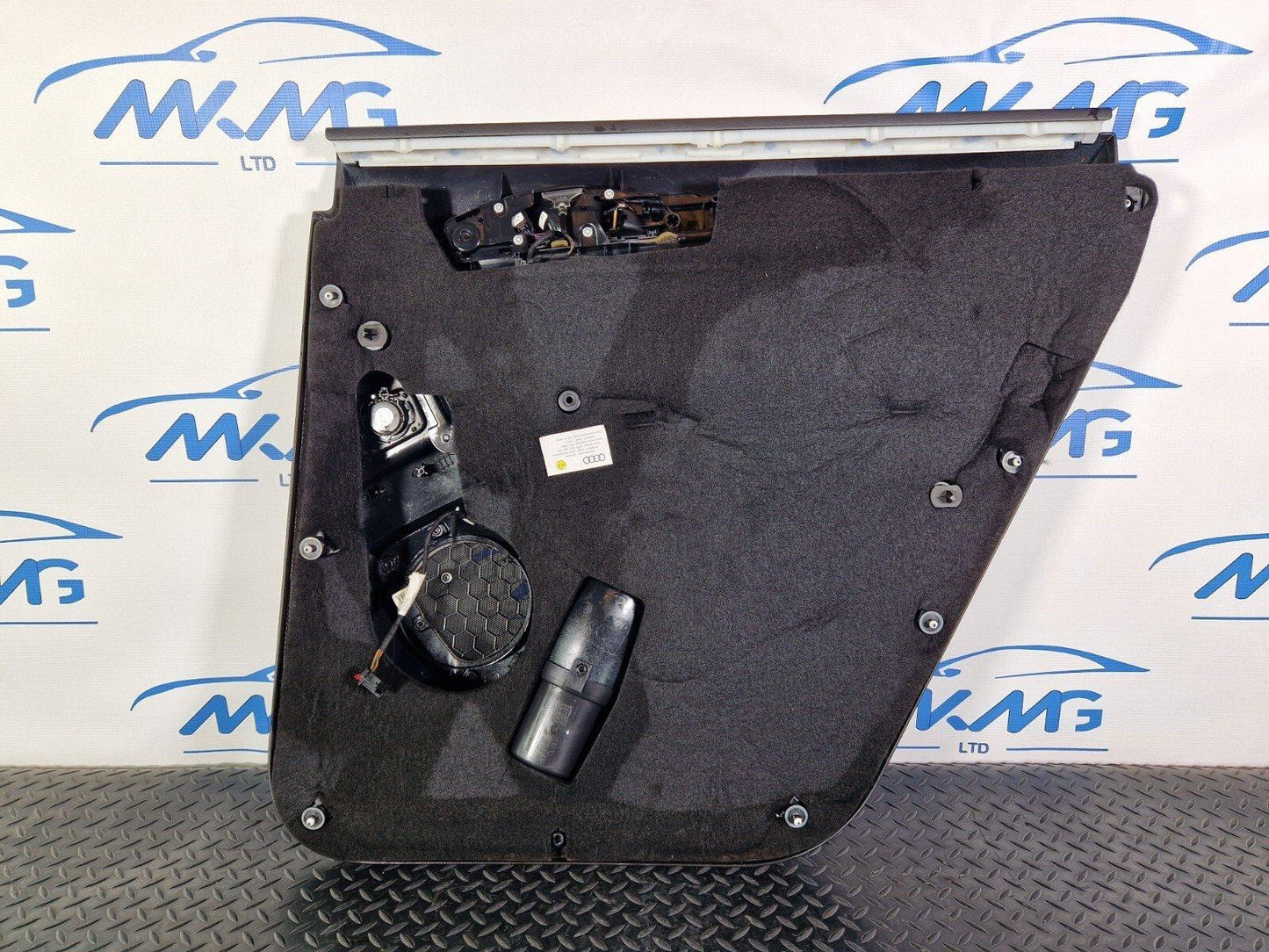 10-15 AUDI Q7 4L GENUINE OEM REAR LEFT SIDE DOOR CARD PANEL TRIM 4L0867305