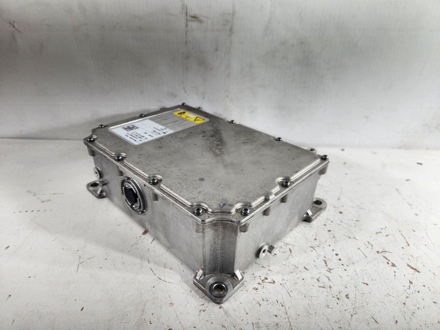 Mercedes-Benz A-Class W177 Genuine Battery Control Unit A0009009724