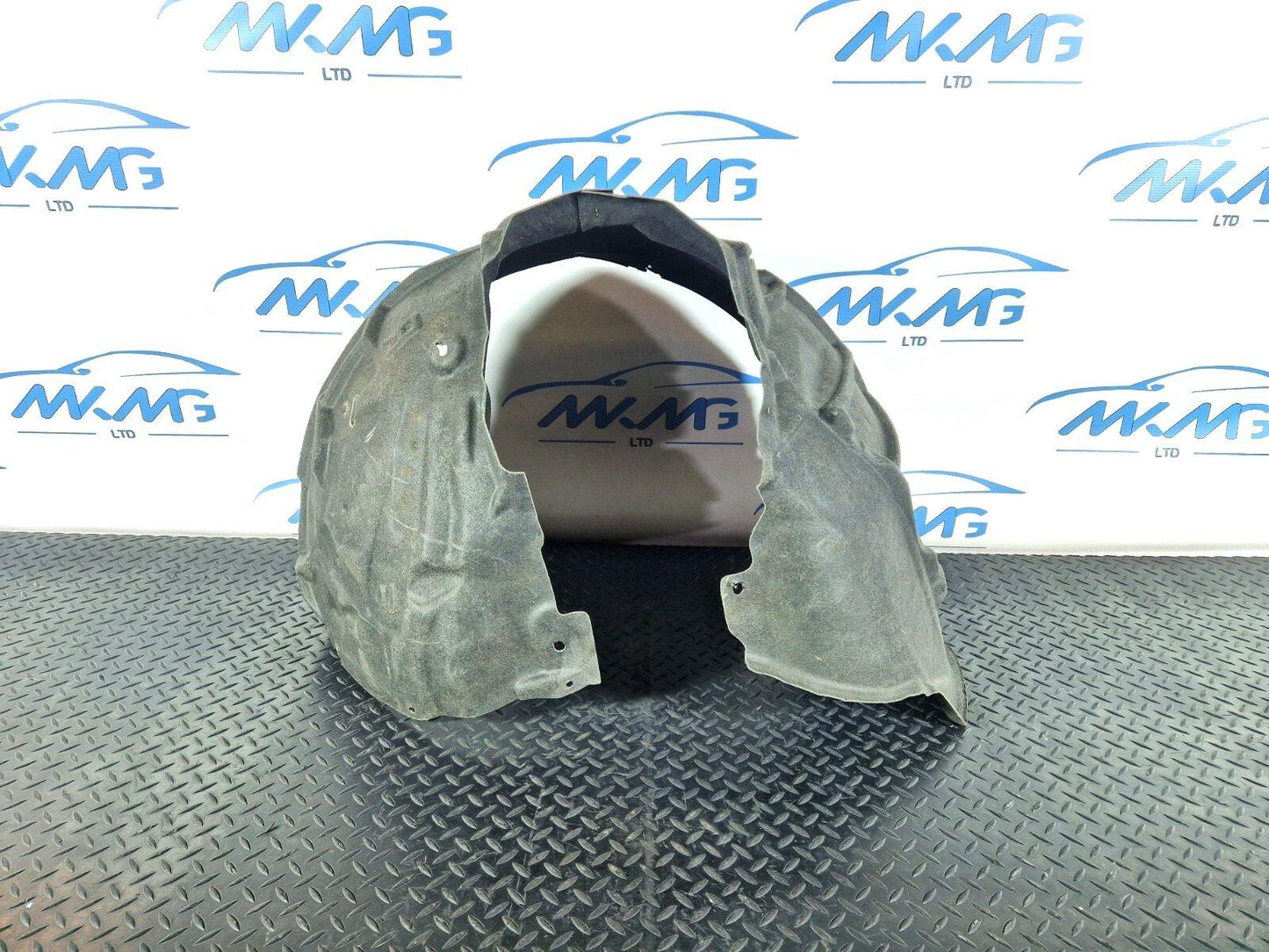 16-19 AUDI A4 B9 GENUINE REAR RIGHT DRIVER SIDE WHEEL ARCH LINER 8W0810172F