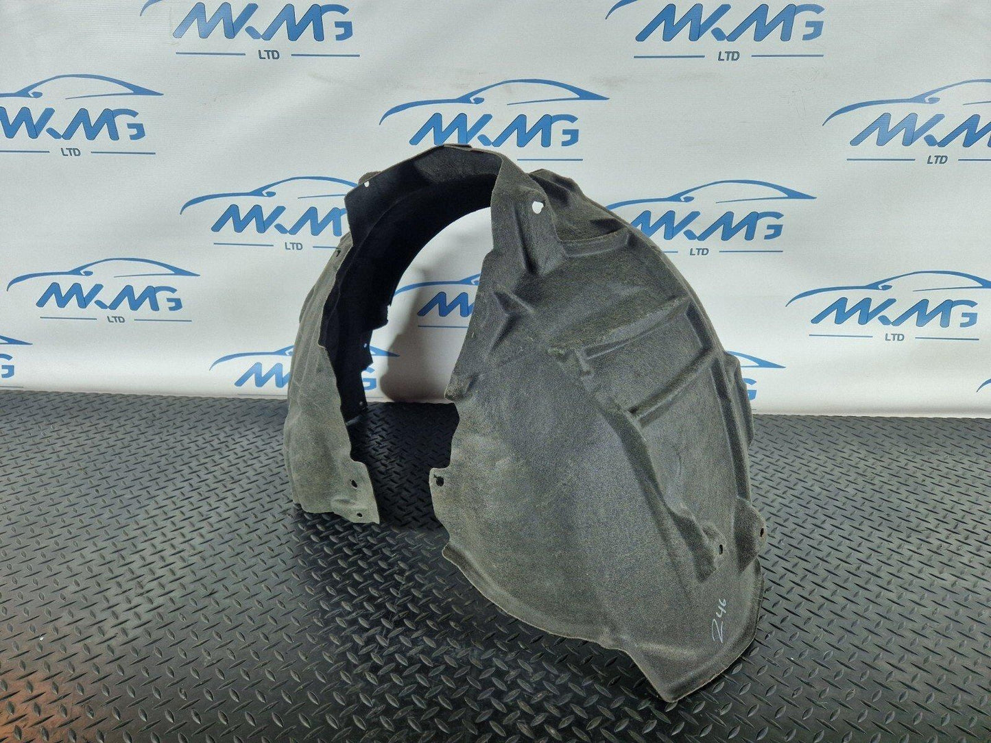 16-19 AUDI A4 B9 GENUINE REAR RIGHT DRIVER SIDE WHEEL ARCH LINER 8W0810172F