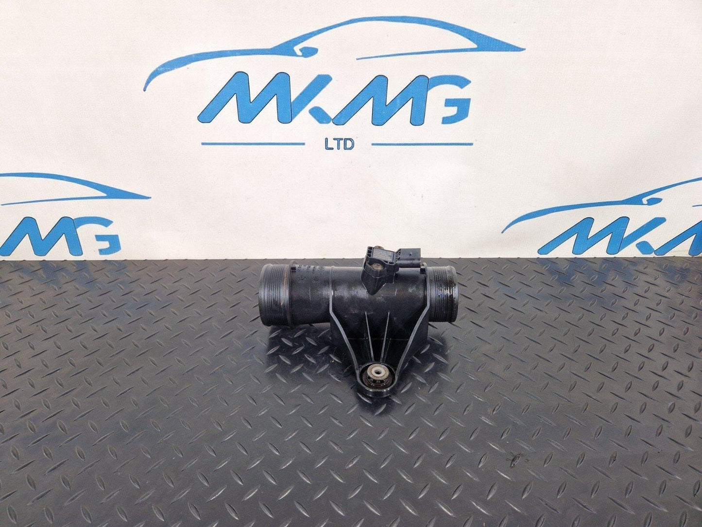 10-18 AUDI A7 4G S-LINE ENGINE PIPE HOSE PRESSURE WITH SENSOR 4G0145673R
