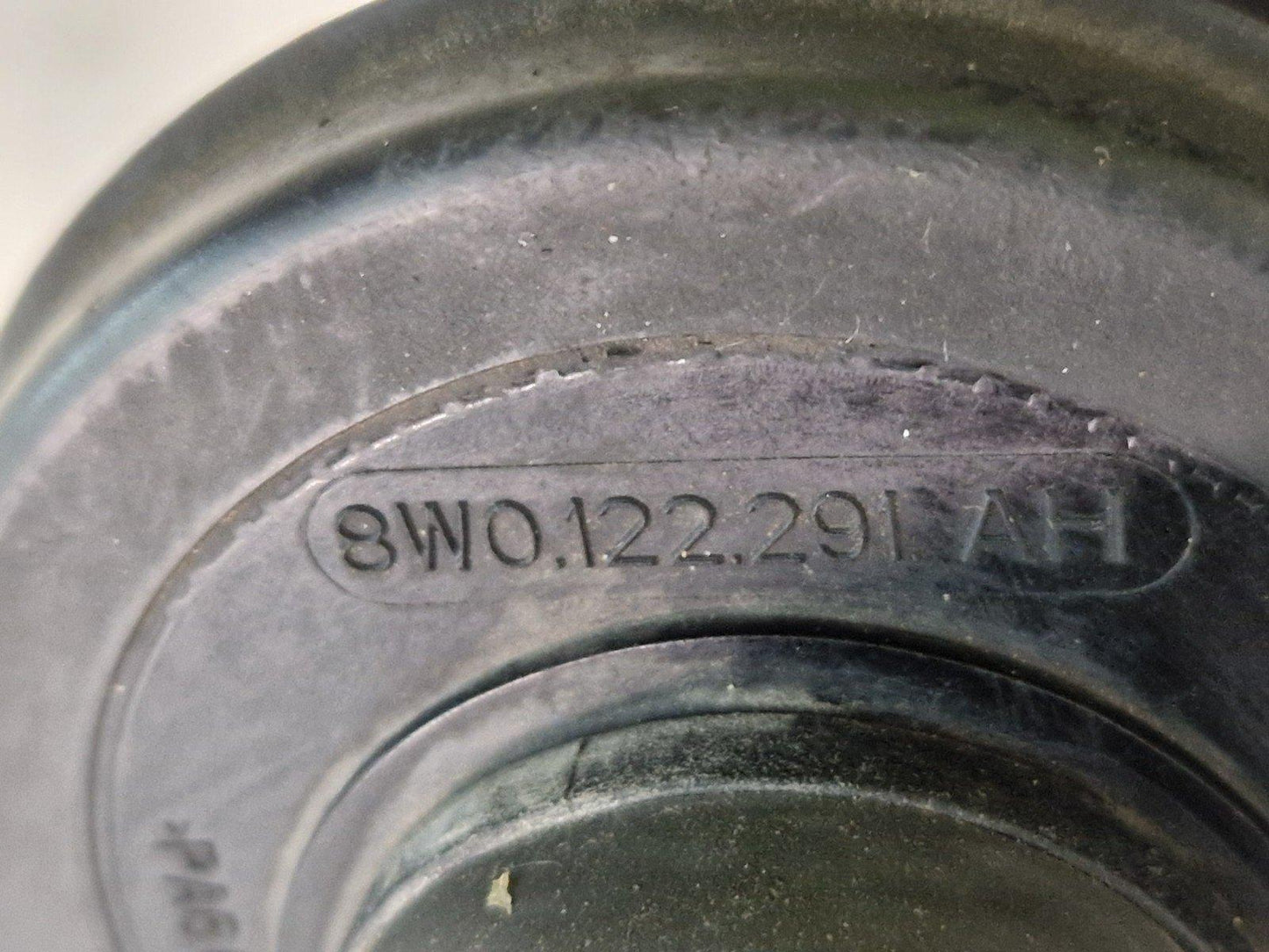 16-19 AUDI A4 B9 OEM SPORT RADIATOR LOWER COOLANT RUBBER PIPE HOSE 8E0122293C