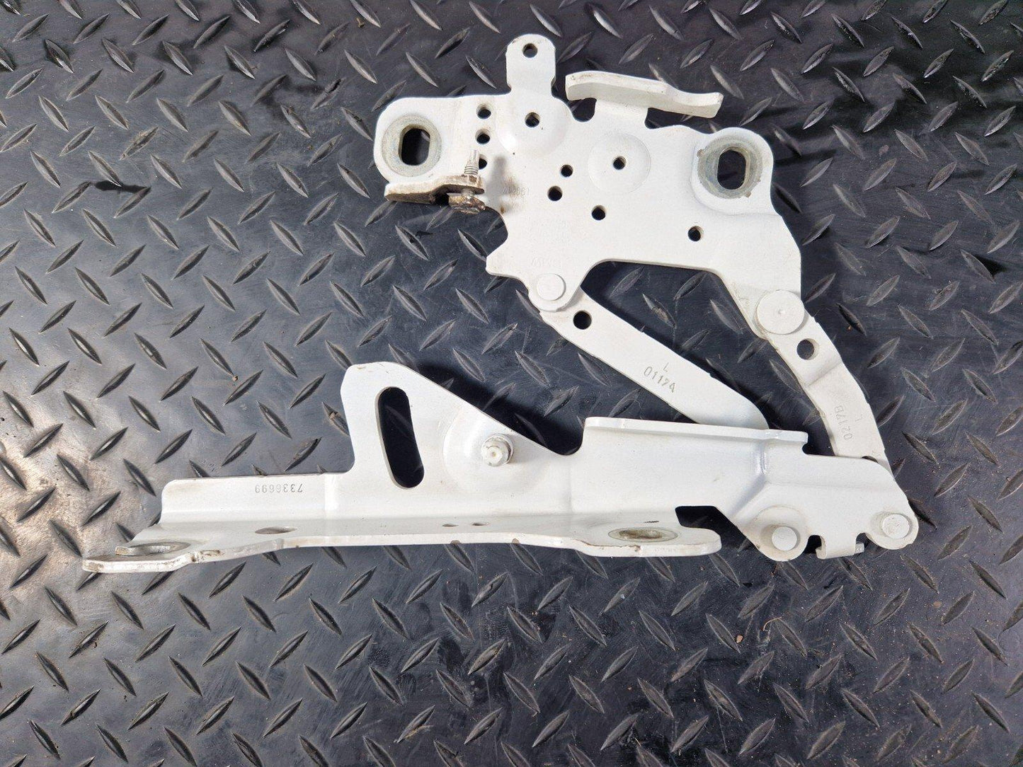12-18 BMW 4 SERIES F36 M-SPORT GENUINE LEFT PASSENGER SIDE BONNET HINGE 7336699