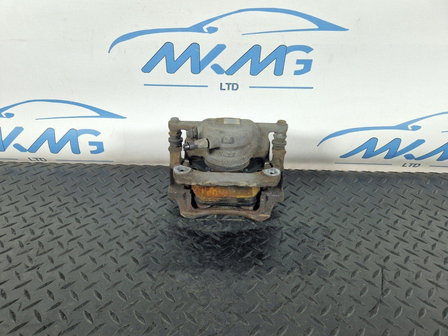 13-19 MERCEDES BENZ CLA C117 BRAKE CALIPER FRONT LEFT SIDE A24639