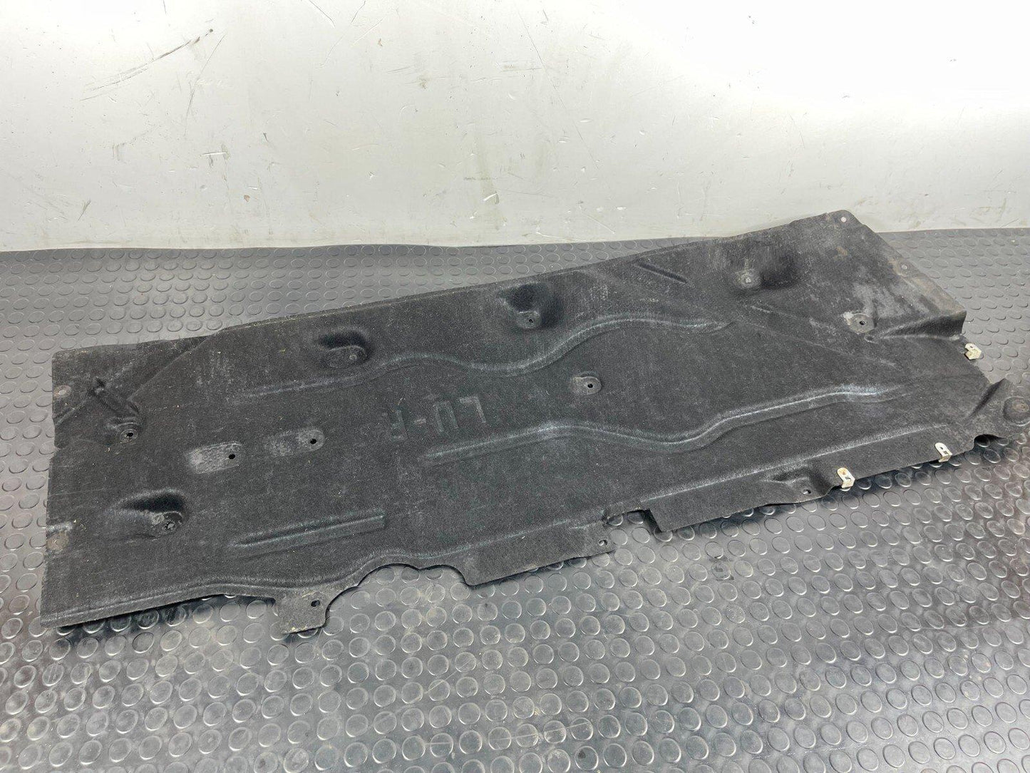 14-21 BMW 2 SERIES GRAN TOURER F46 GENUINE RIGHT SIDE UNDER BODY COVER