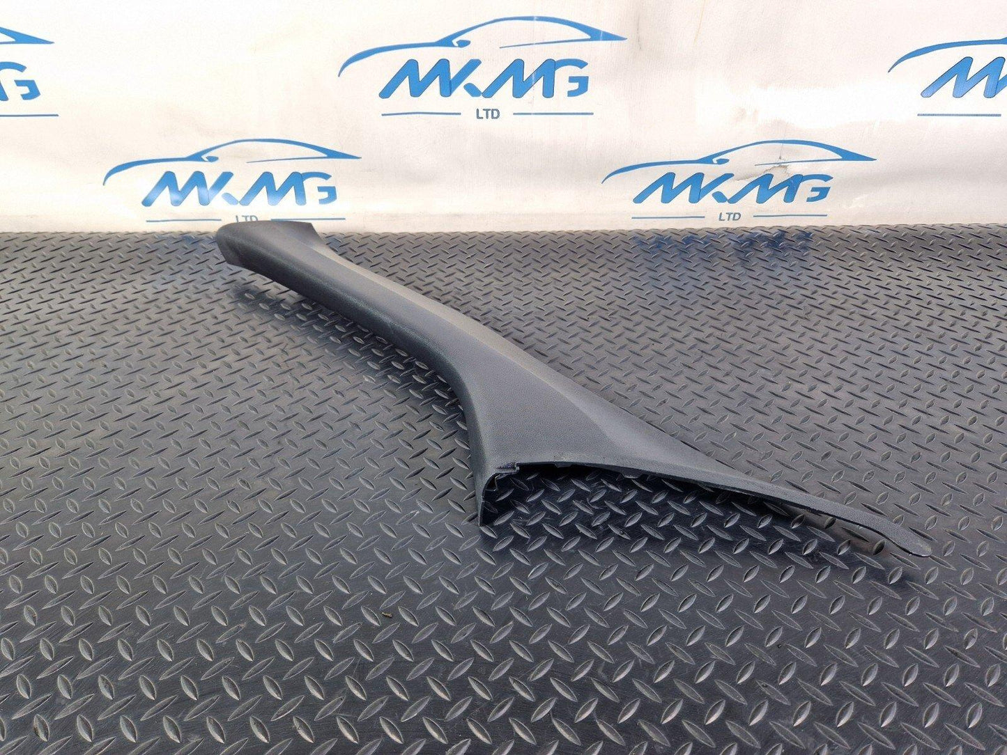 18-ON MERCEDES BENZ SPRINTER W907 FRONT LEFT A-PILLAR TRIM COVER A9076901000