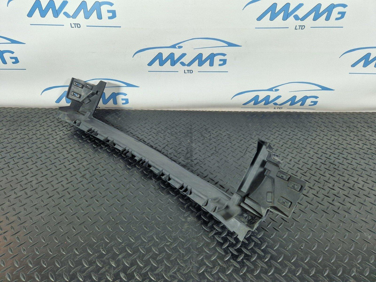 13-19 MERCEDES BENZ CLA C117 FRONT  BUMPER MOUNTING BRACKET A1178850223 DAMAGED