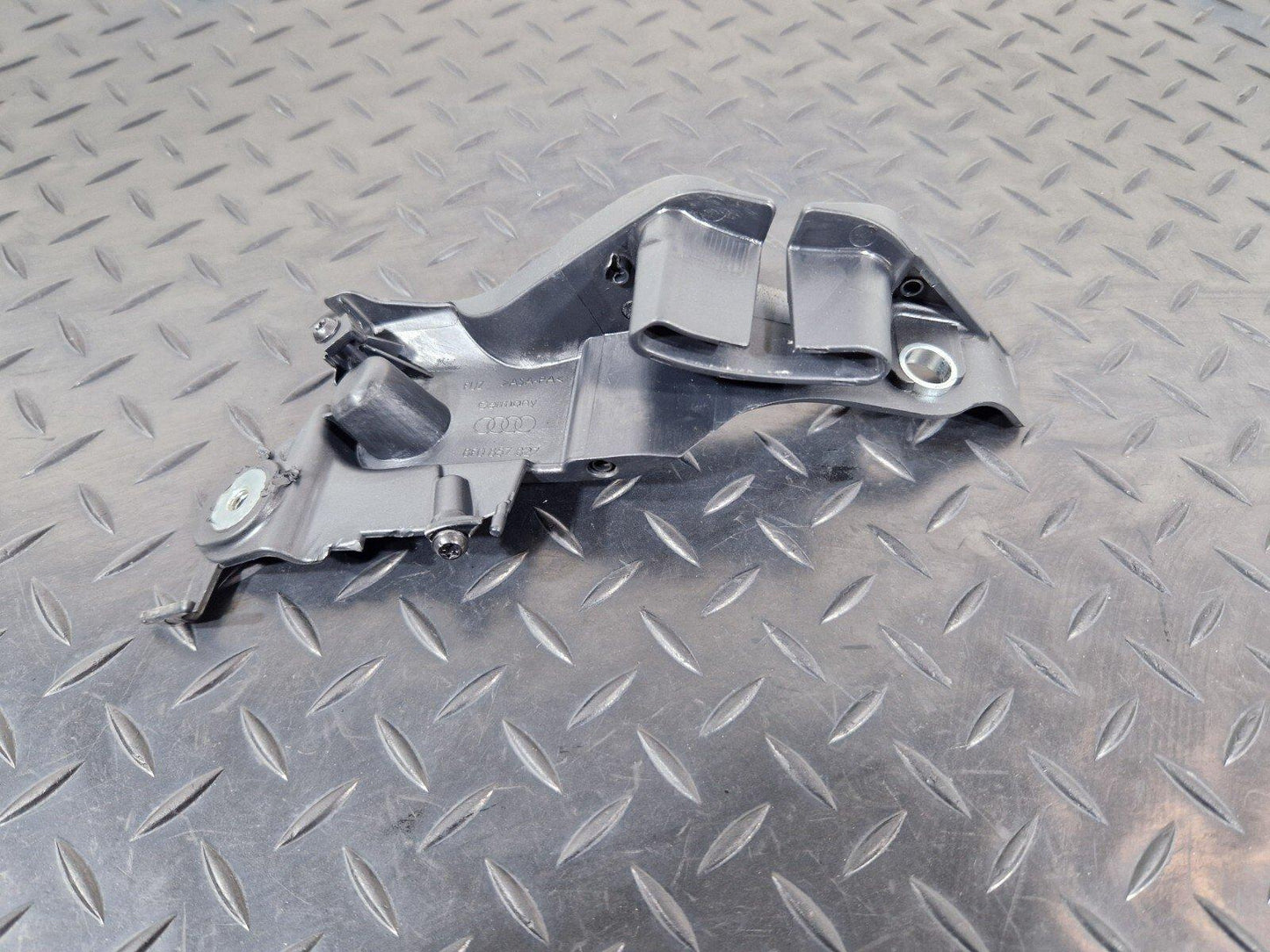 12-17 AUDI S5 CONVERTIBLE OEM BELT GUIDE REAR RIGHT 8F0857827