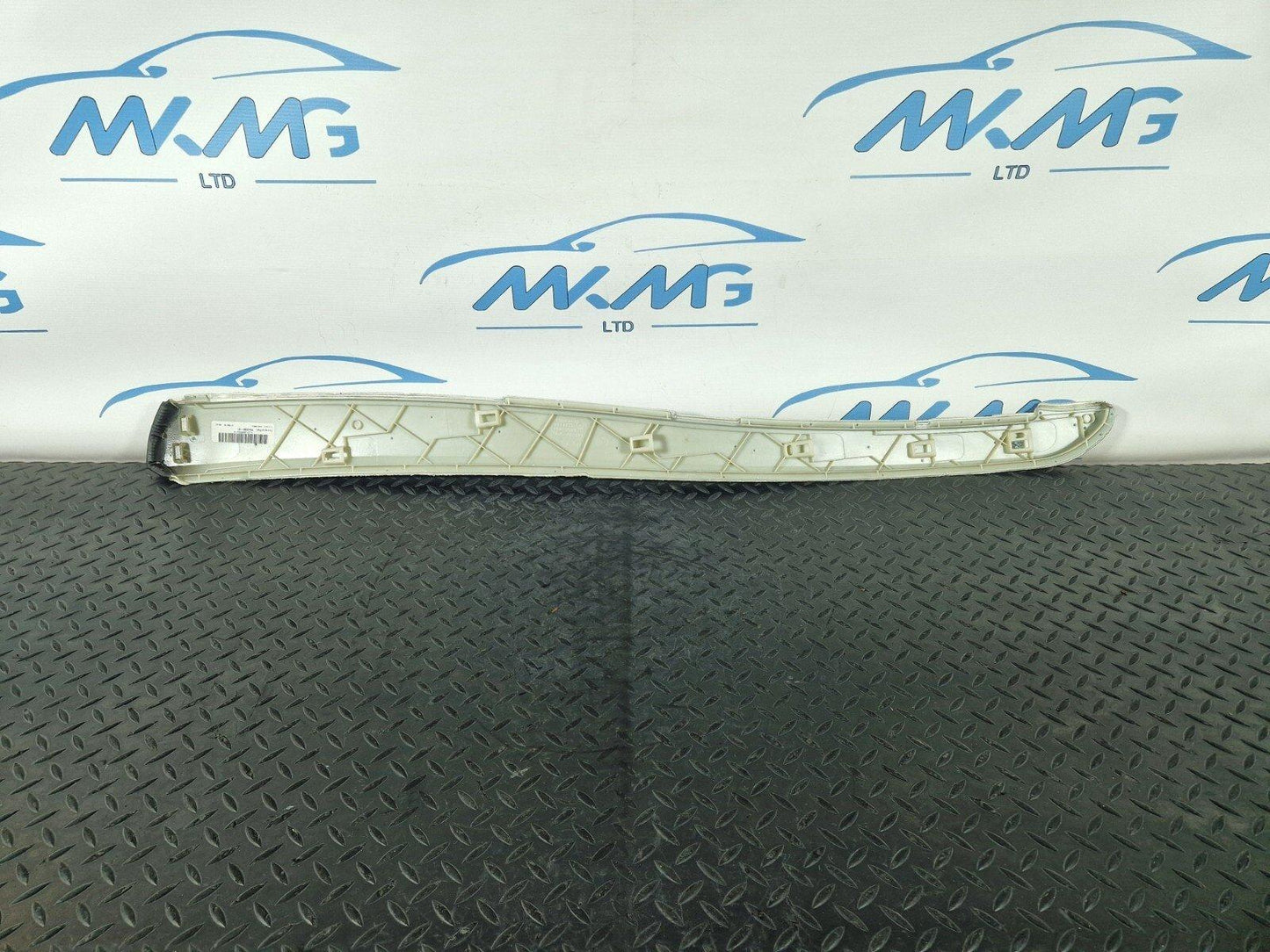 10-13 BMW X5 E70 LCI LEFT SIDE CENTER CONSOLE TRIM COVER PANEL IN BLACK 0117828