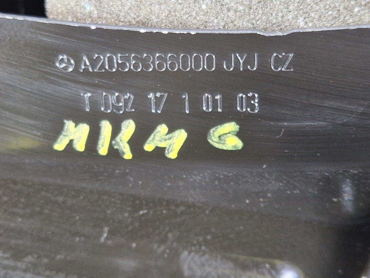 14-21 MERCEDES BENZ C300h W205 OEM RIGHT BOOT LINER A2056308801 A2056365800