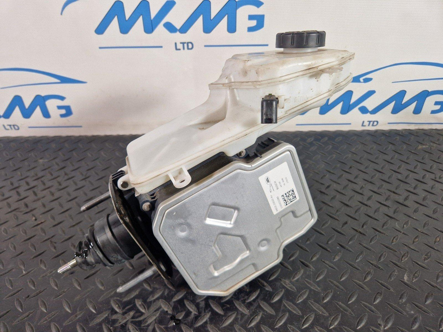 19-ON RANGE ROVER EVOQUE L551 ABS PUMP BRAKE CONTROL MODULE M8D22D522AJ