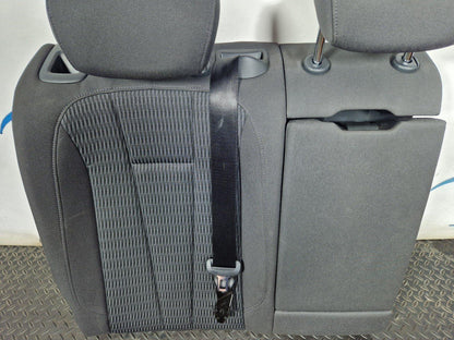 16-19 AUDI A4 B9 SALOON REAR RIGHT O/S/R CLOTH SEAT WITH ARMREST & HEADREST