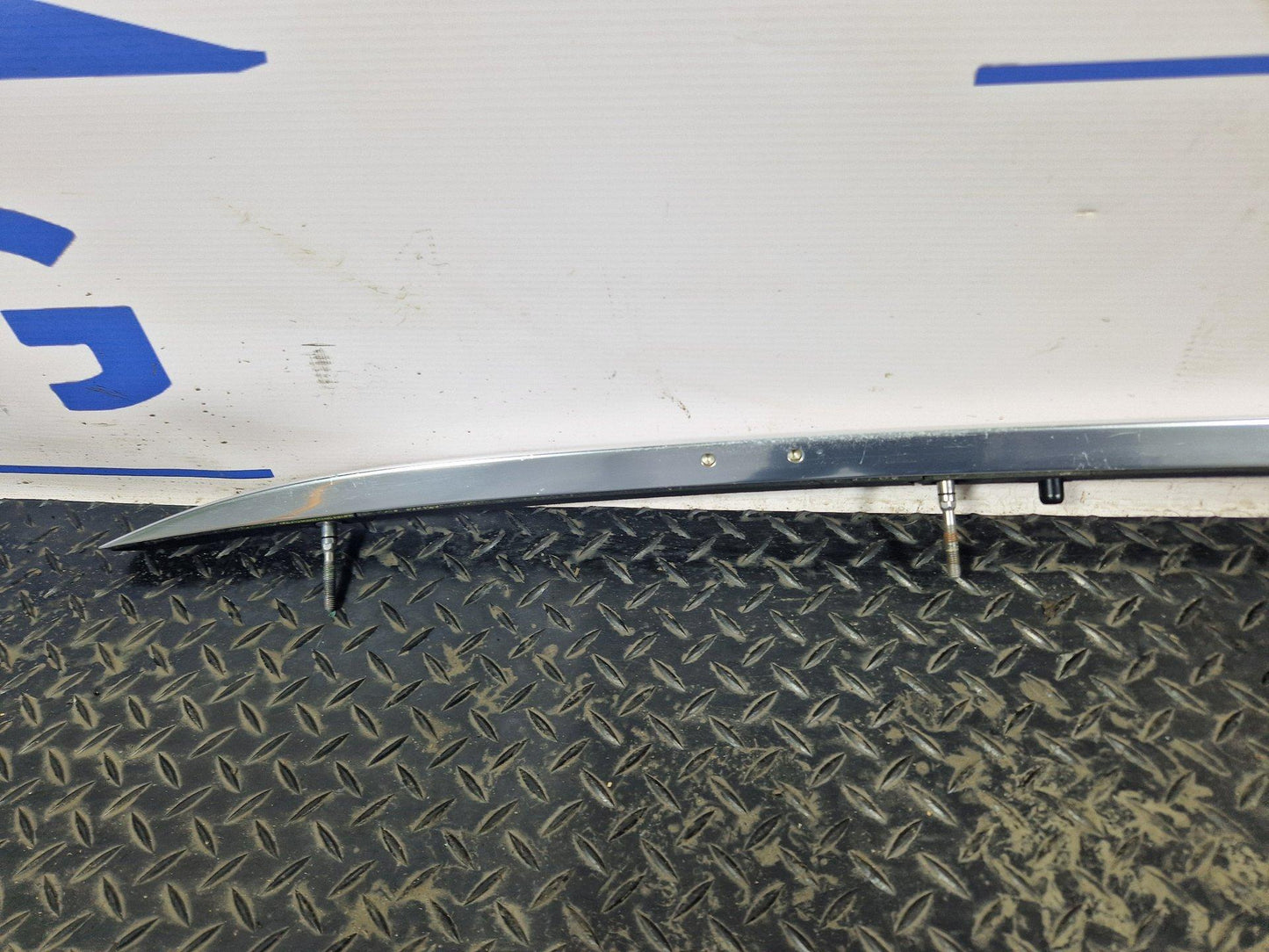 Audi A4 B9 Left Side Roof Rail Rack Genuine 8W9860022