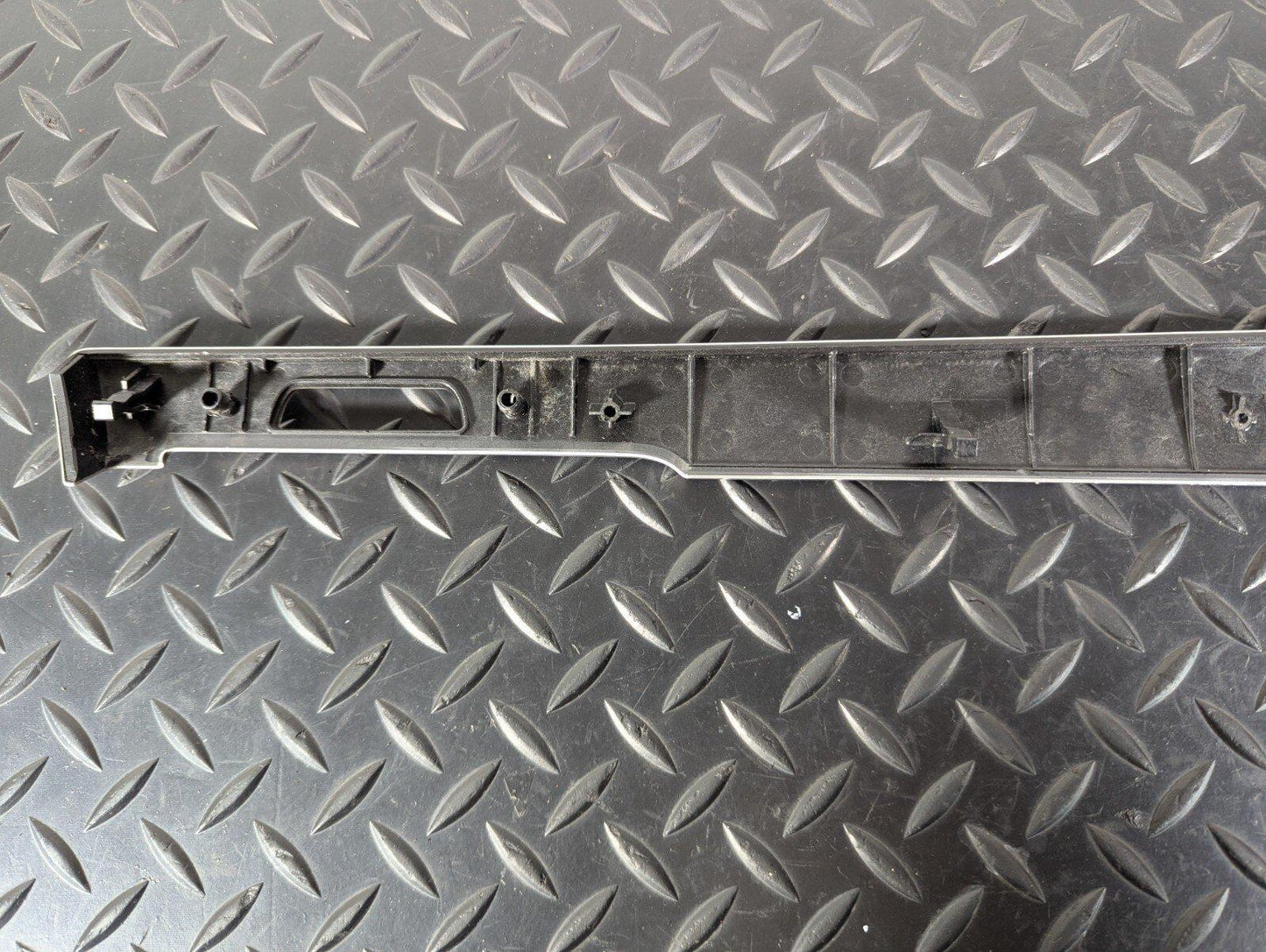 10-17 AUDI A8 4H FRONT DASHBOARD TRIM 4H2853173