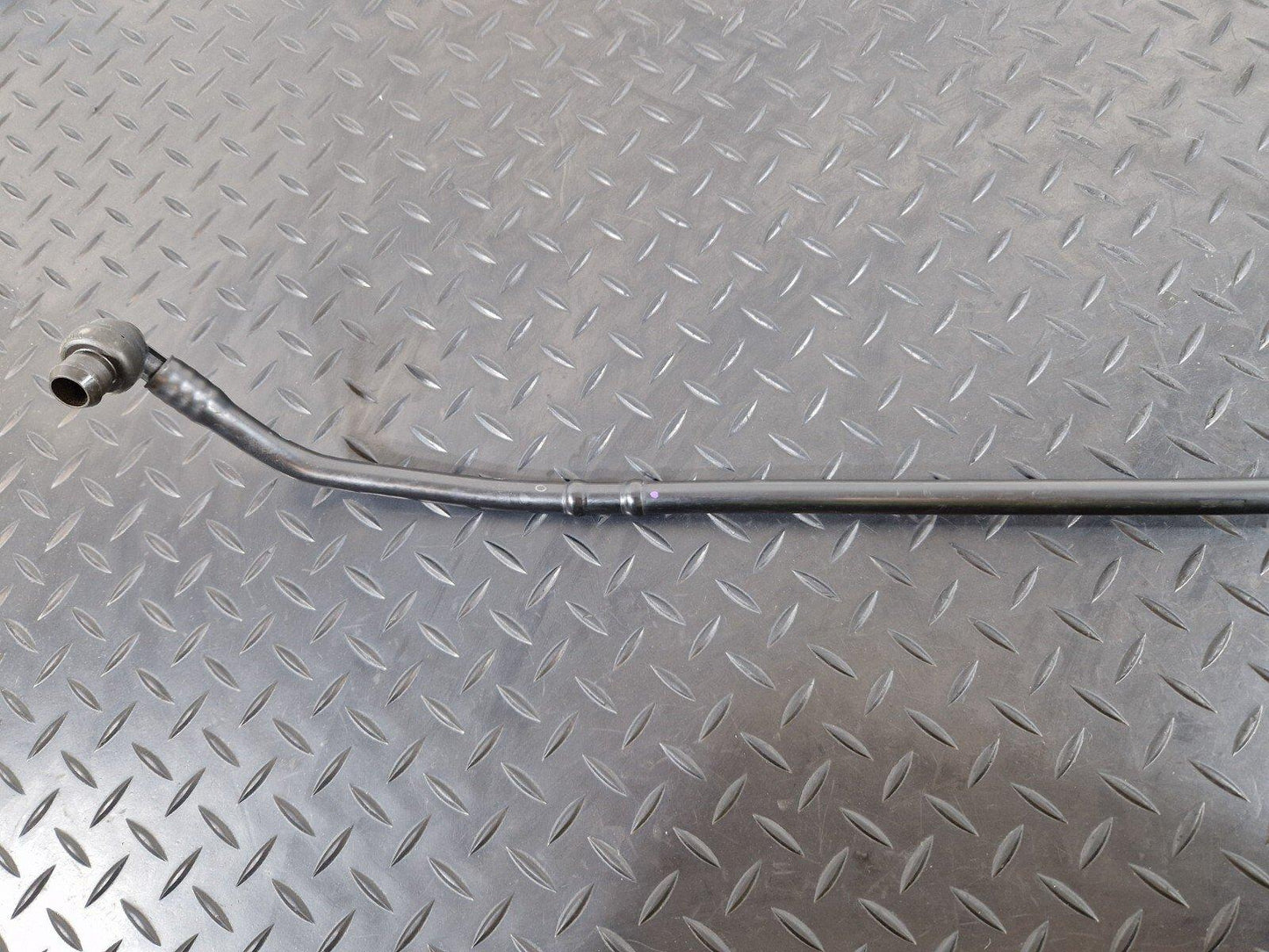 18-ON MERCEDES BENZ A CLASS W177 GENUINE OEM VACUUM HOSE PIPE LINE A1774300900