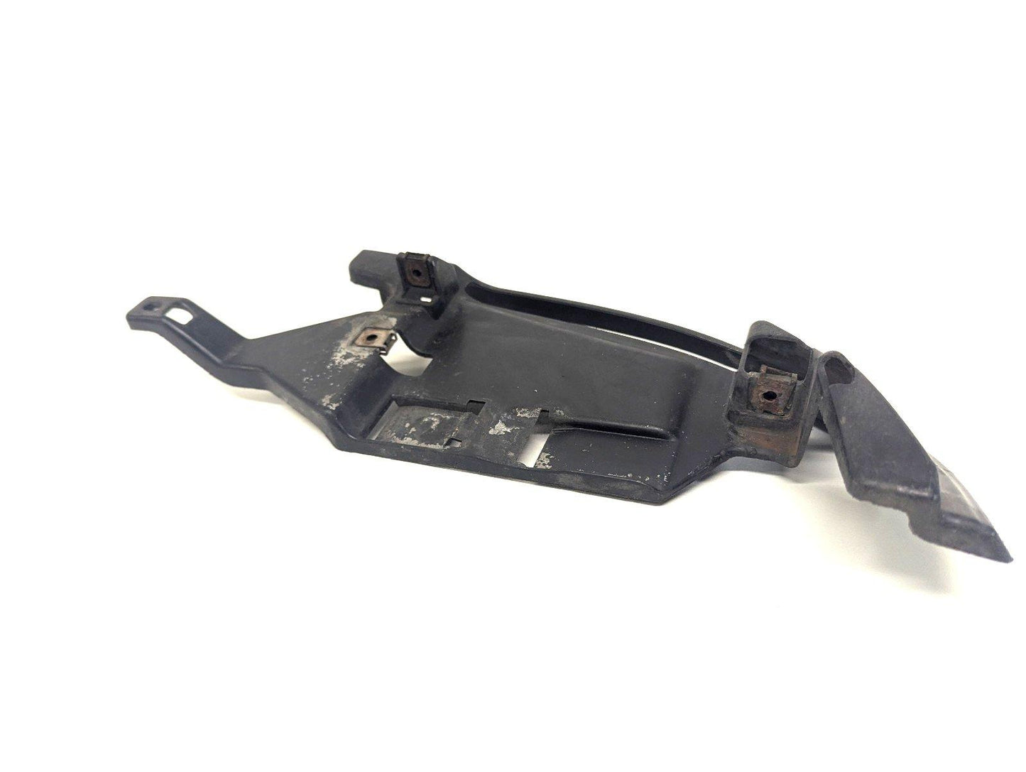 MERCEDES E CLASS W212 REAR BUMPER RIGHT BRACKET A2128851565