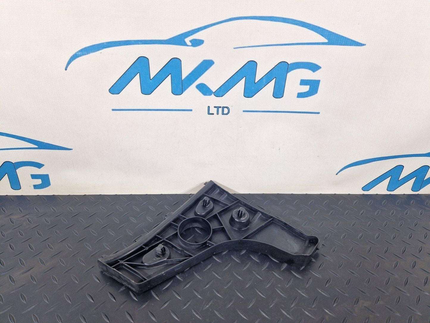 15-18 AUDI A7 4G OEM GENUINE REAR LEFT BUMPER BRACKET 4G8807453B