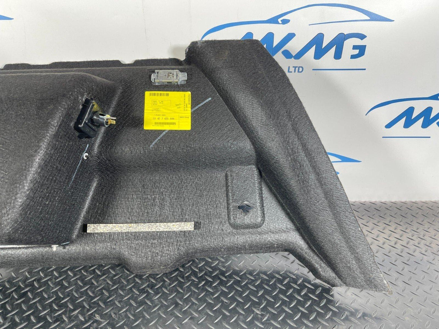 16-22 BMW X1 F48 GENUINE REAR RIGHT SIDE BOOT TRIM PANEL COVER 7425644