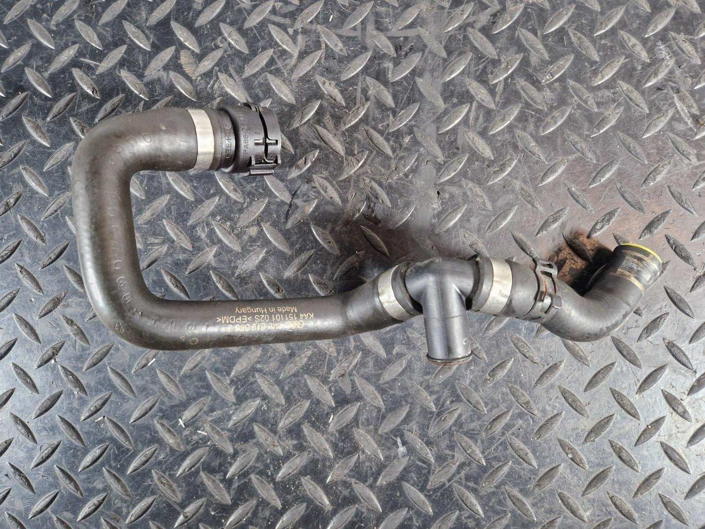 16-20 AUDI Q7 4M GENUINE WATER COOLANT PIPE 4M0819350J