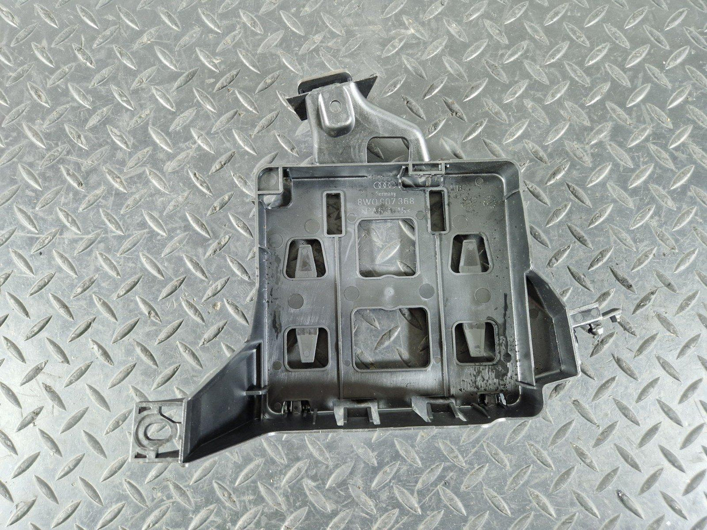 17-24 AUDI S5 F5 GENUINE OEM COMFORT CONTROL MODULE BRACKET HOLDER 8W0907368