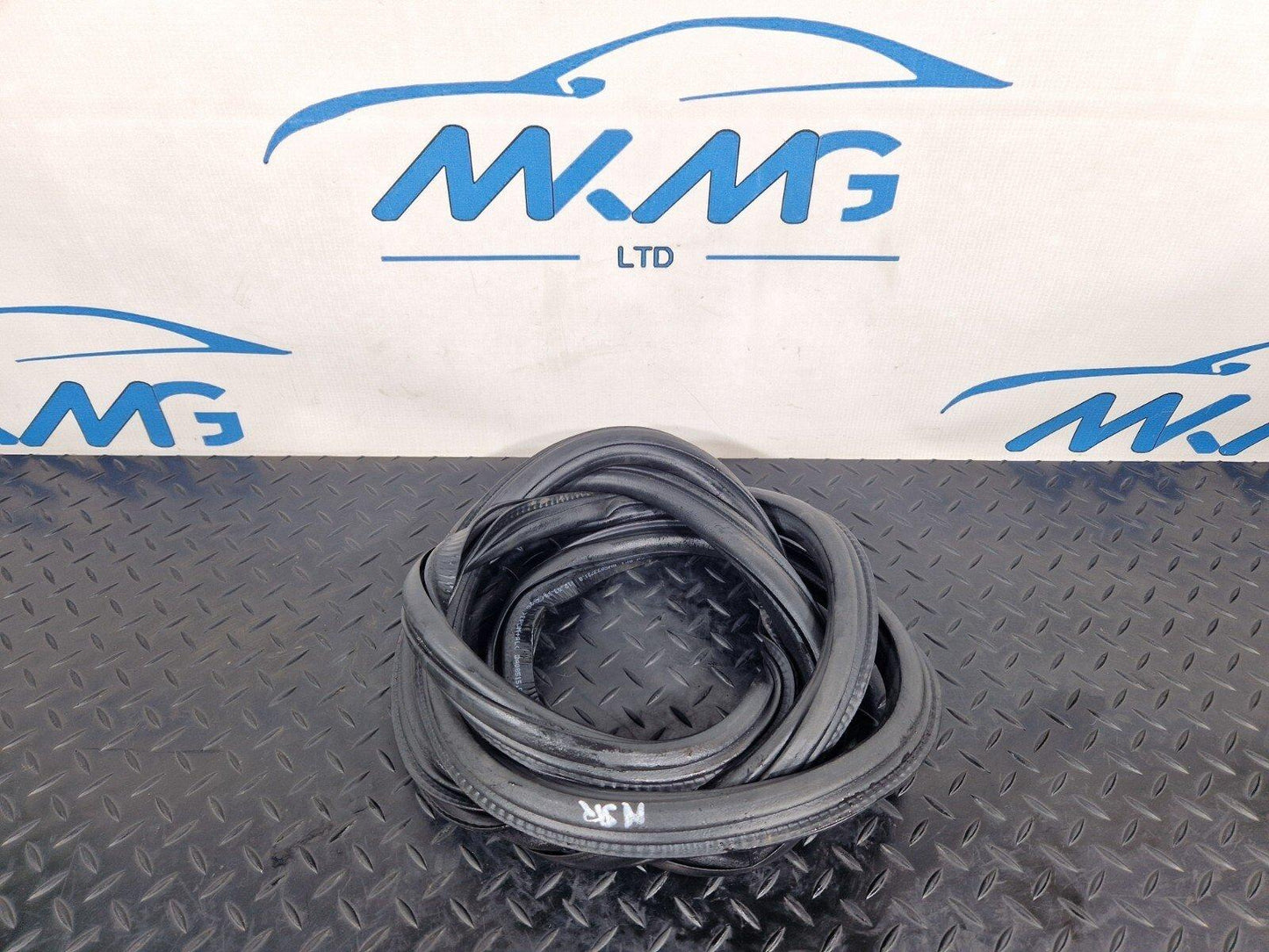 16-19 AUDI A4 B9 Rear Right or Left Door Rubber Seal 8W5833721B