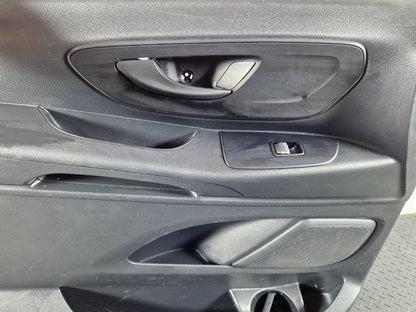 14-23 MERCEDES VITO W447 GENUINE FRONT LEFT N/S DOOR CARD PANEL A4477271778
