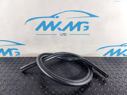 BMW 118i F40 Hatchback Genuine Engine Hood Rear Sealing Bonnet Rubber 7450916