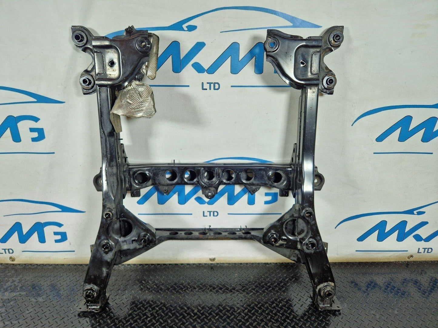 14-23 MERCEDES BENZ VITO W447 RWD OM651.950 FRONT SUBFRAME A4476208000