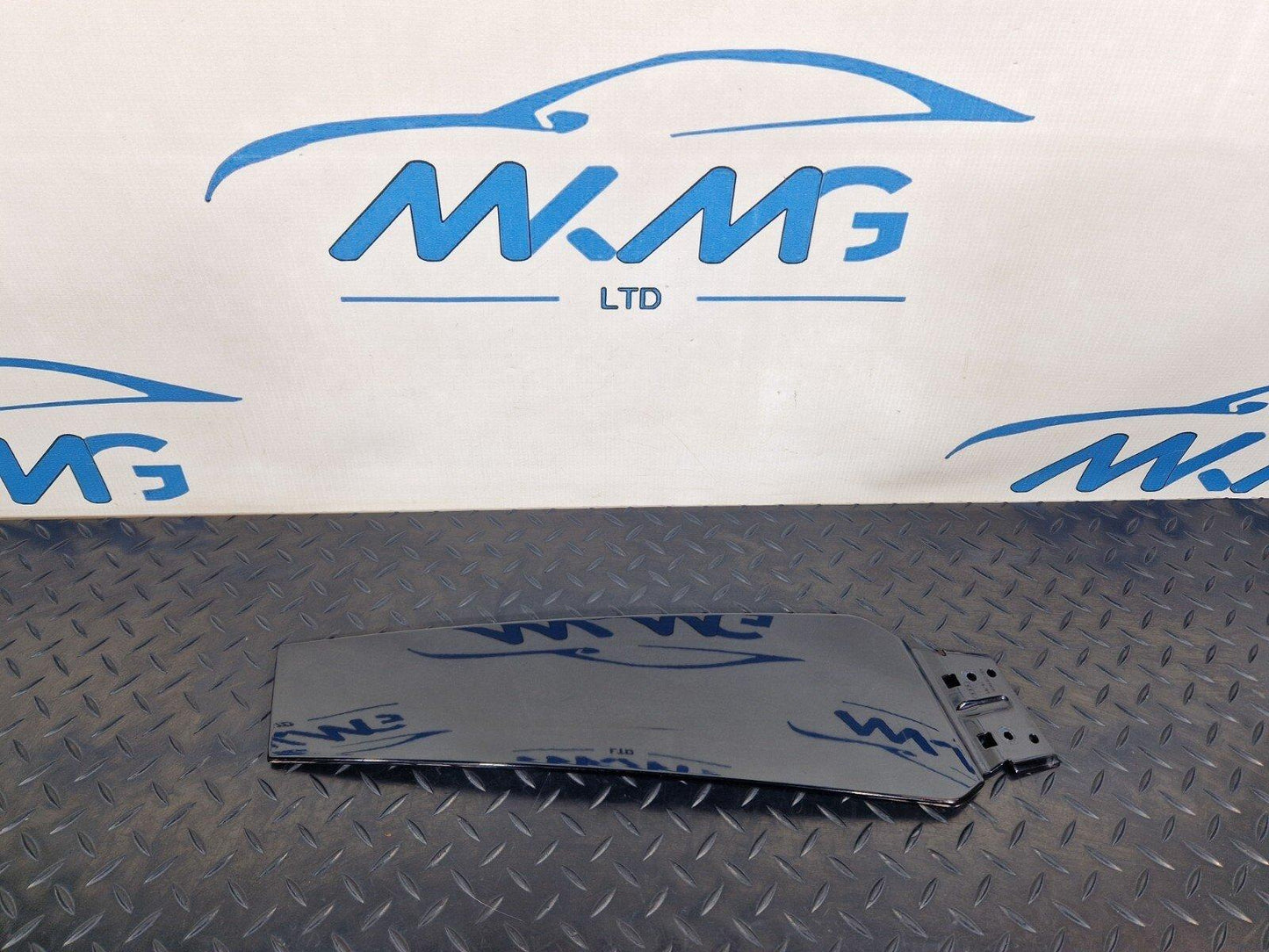 16-23 AUDI A5 F5 SPORTBACK S-LINE LEFT SIDE EXTERIOR B-PILLAR COVER 8W8853289
