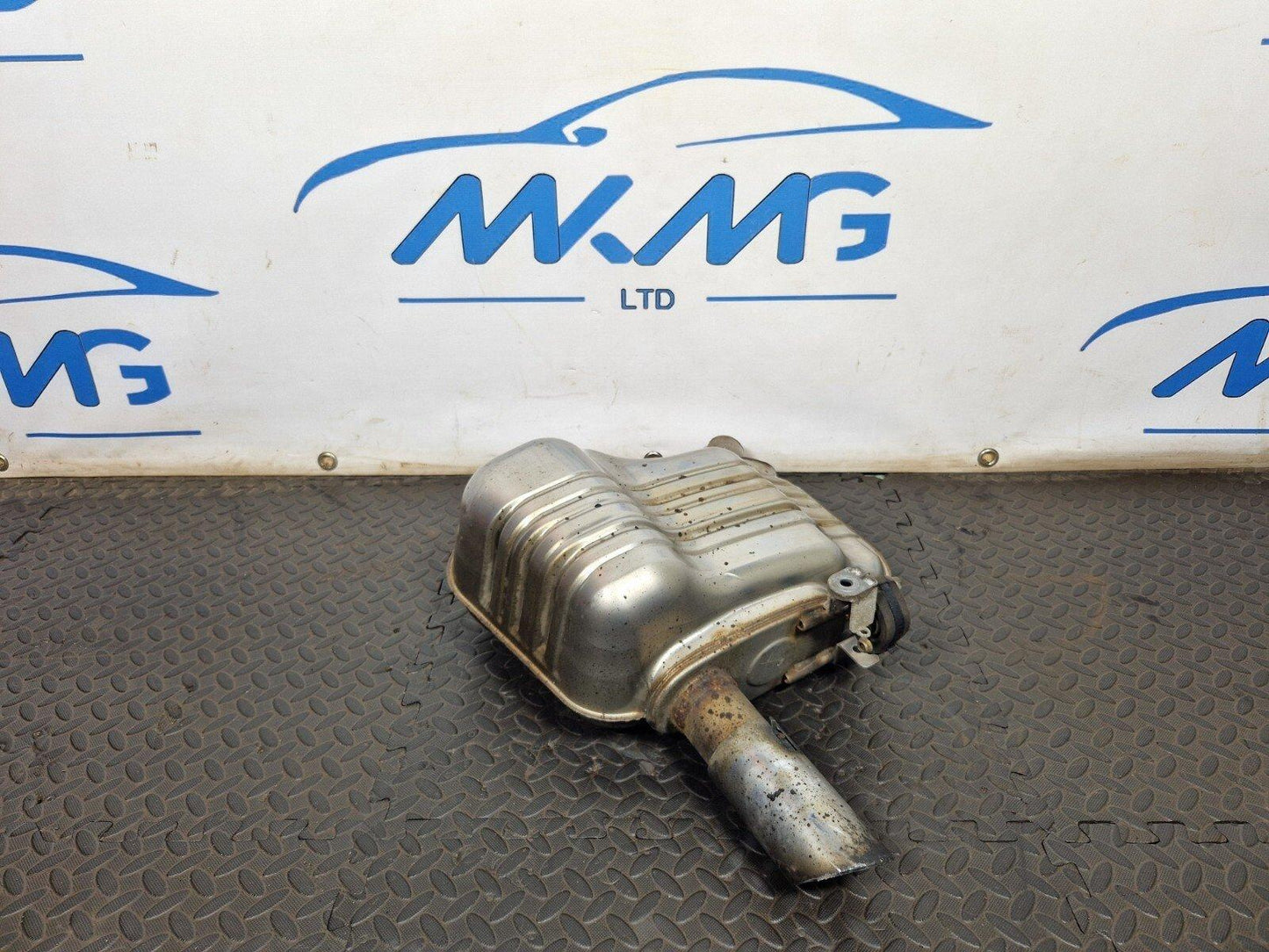 16-ON AUDI B9 REAR EXHAUST MUFFLER SILENCER 8K0253611K