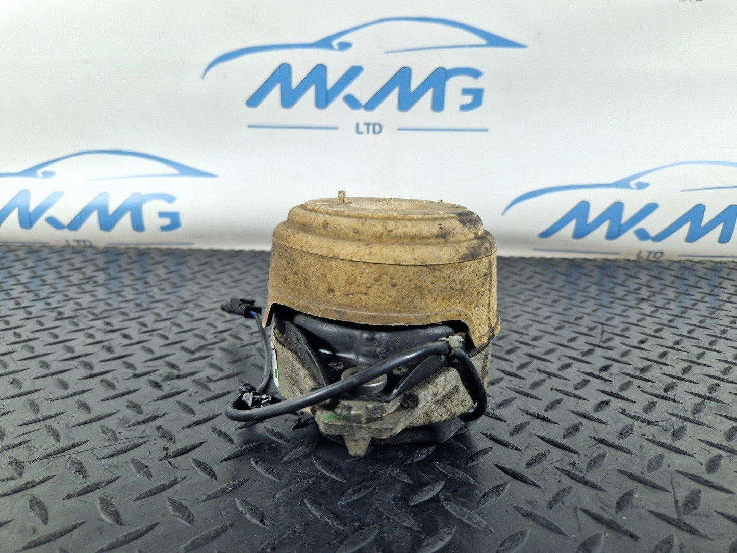 11-19 MERCEDES BENZ ML W166 GENUINE ENGINE MOUNT FRONT DRIVER SIDE A1662405517
