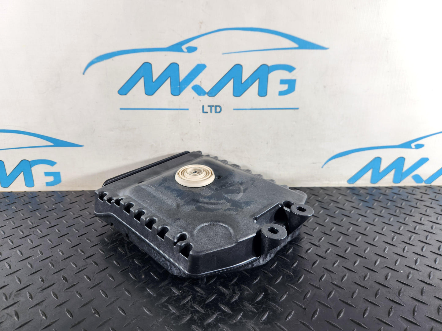 BMW 118i F40 Hatchback Harman Kardon Right Driver Side Subwoofer Speaker 2622666
