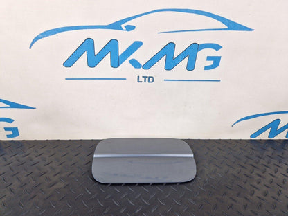 16-19 AUDI A4 B9 GENUINE FUEL DOOR FLAP IN GREY X7R 8W0809907