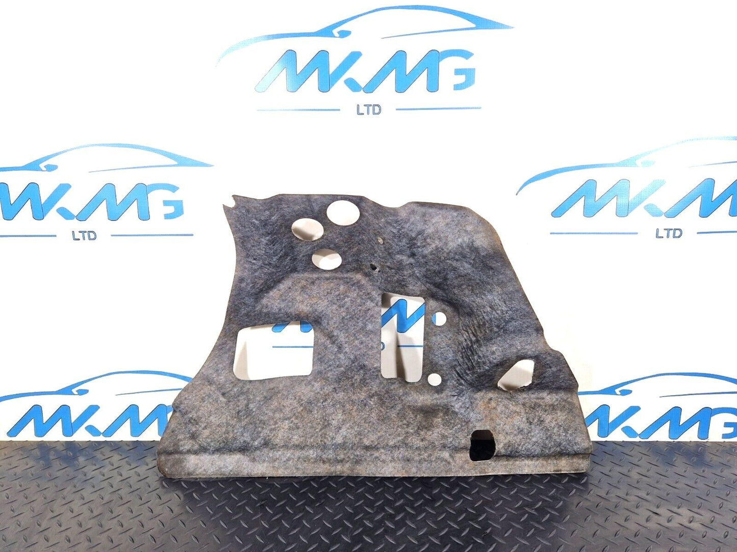 MERCEDES BENZ SPRINTER W907 W910 FRONT RIGHT ENGINE COVER A9106821900