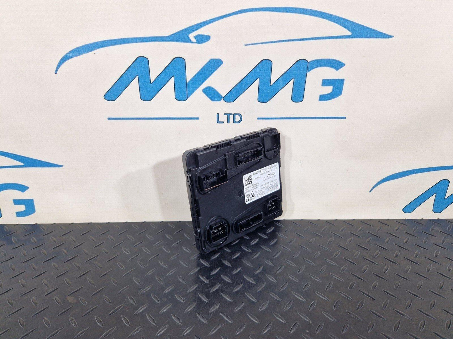 16-19 AUDI A4 AVANT B9 3.0 TDI S-LINE BODY CONTROL MODULE UNIT 8W0907064BB