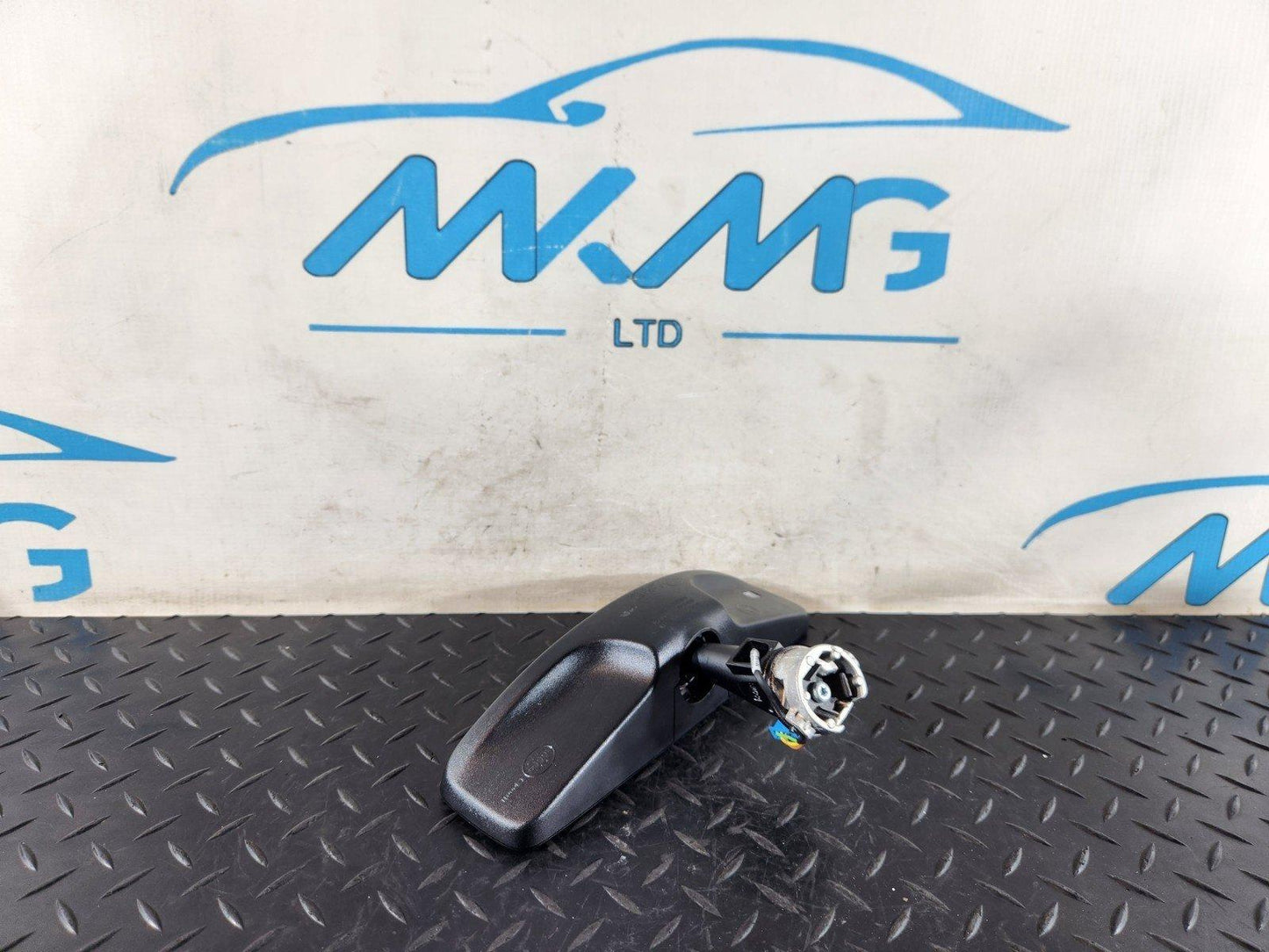 19-ON MERCEDES BENZ B CLASS W247 REAR VIEW MIRROR A2478103400