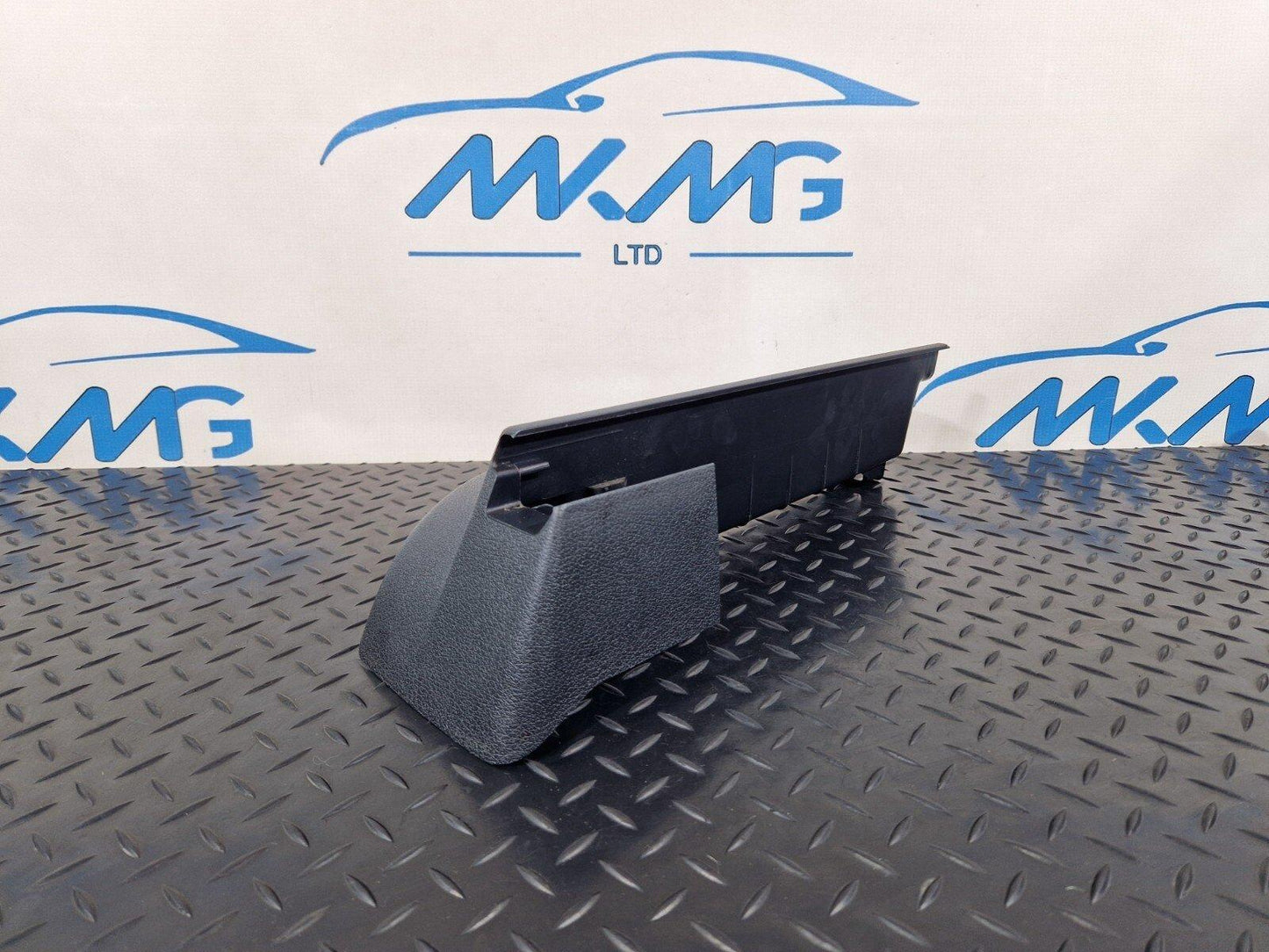 19-ON MERCEDES BENZ B CLASS W247 FRONT SEAT GUIDE RAIL COVER TRIM A2479190200