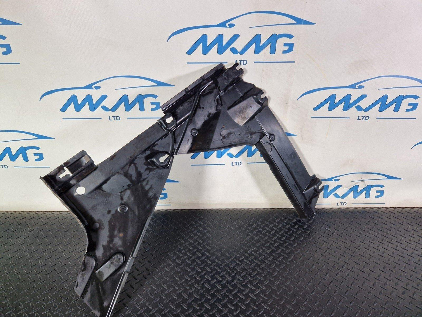 16-24 AUDI A5 F5 COUPE LHD LEFT SIDE UNDERBODY COVER 8W6825215