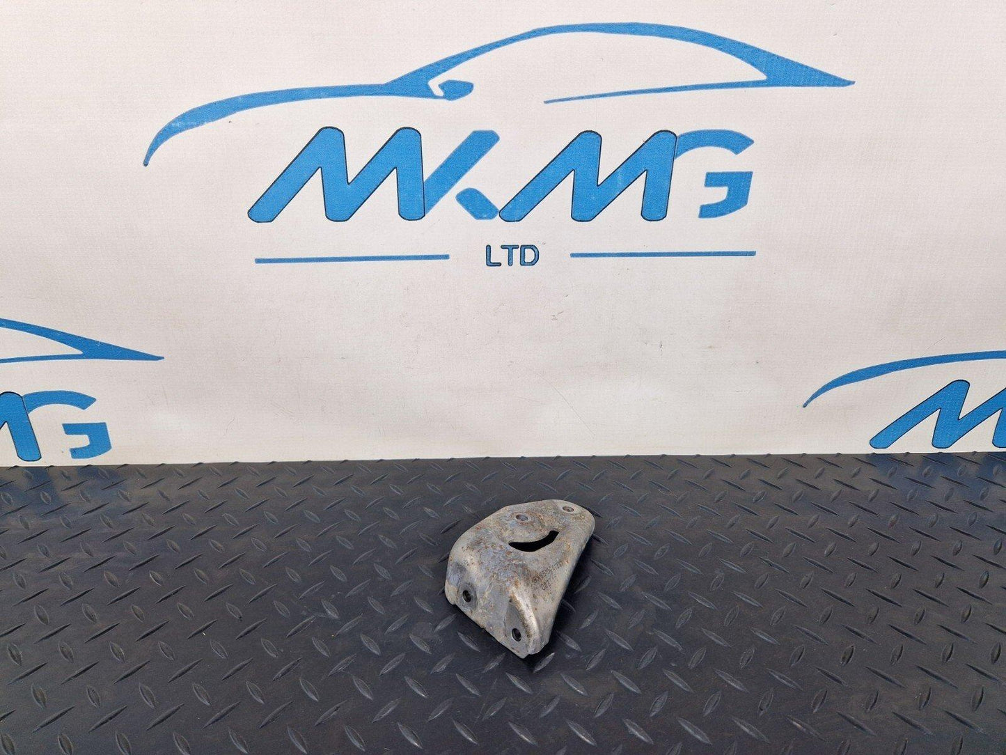 18-ON MERCEDES BENZ SPRINTER W907 AIR FILTER BRACKET MOUNT HOLDER A6510941341