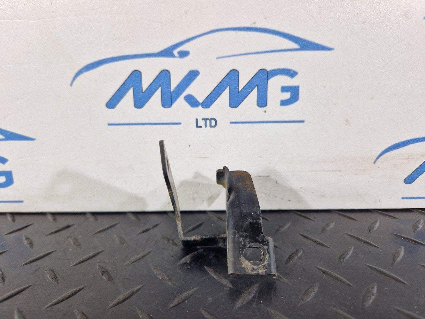11-19 MERCEDES BENZ ML W166 THANSMITION OIL COLLER BRACKET A1665011920