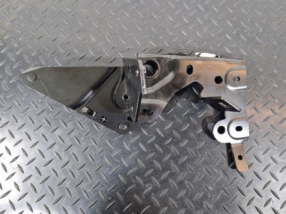 15-18 AUDI A7 4G REAR LEFT SIDE N/S BOOT TAILGATE STRUT SUPPORT MOUNT 4G8827857