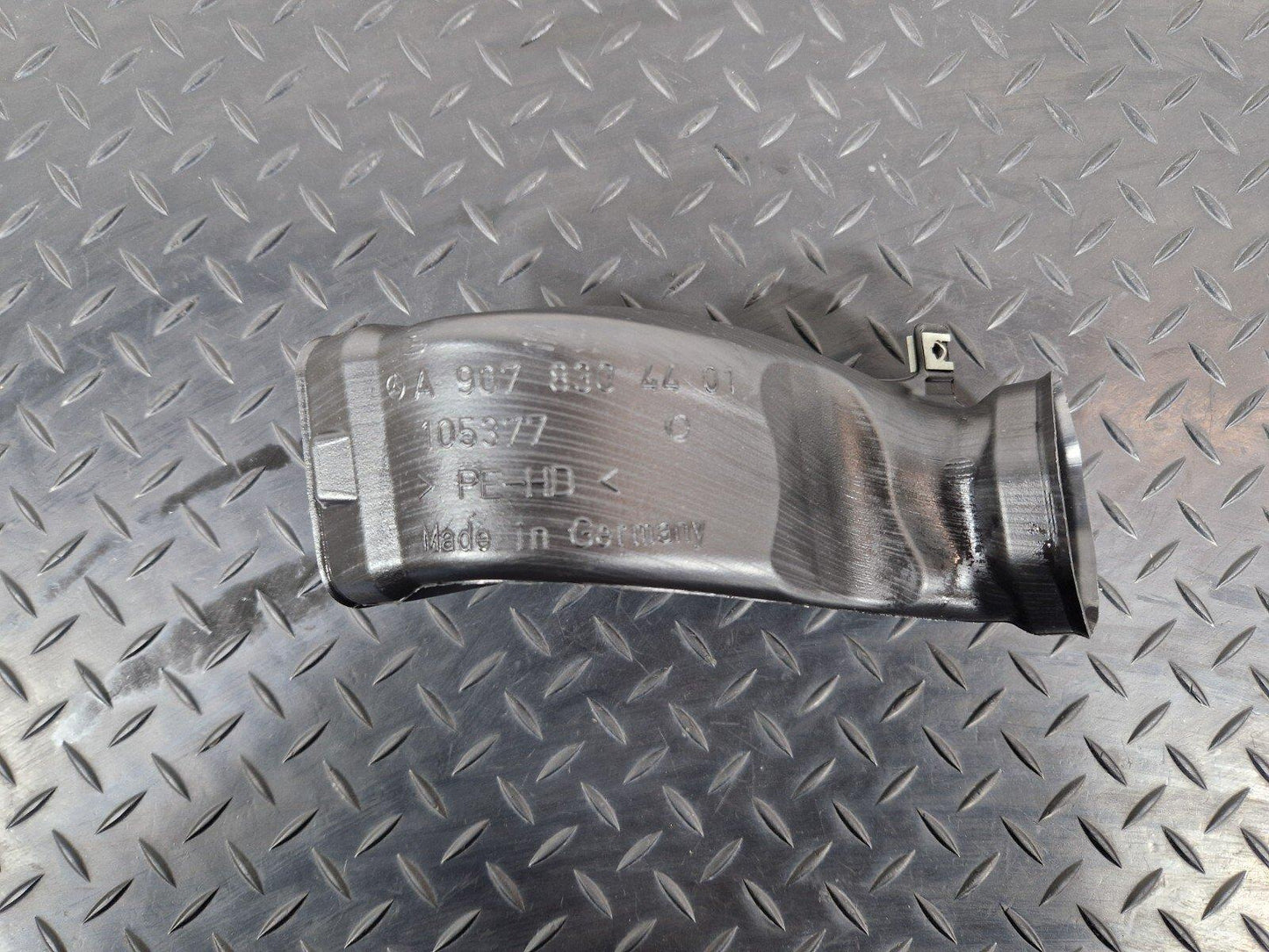 18ON MERCEDES BENZ SPRINTER W907 W910 RIGHT DRIVER SIDE AIR DUCT A9078304401