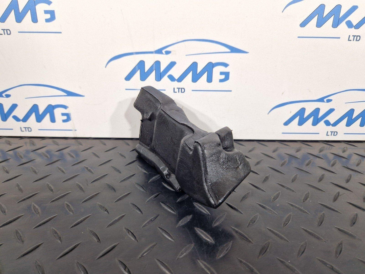 11-18 BMW 6 SERIES F06 FRONT LEFT A PILLAR SEAL 9166135