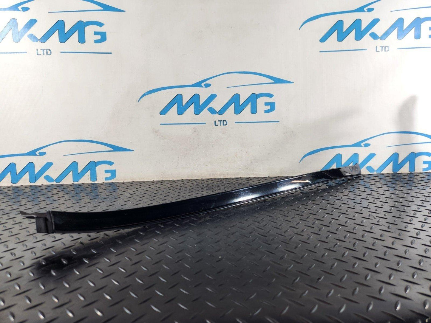 16-22 MERCEDES BENZ X253 GENUINE LEFT N/S WINDOW TRIM MOULDING STRIP A2536900162