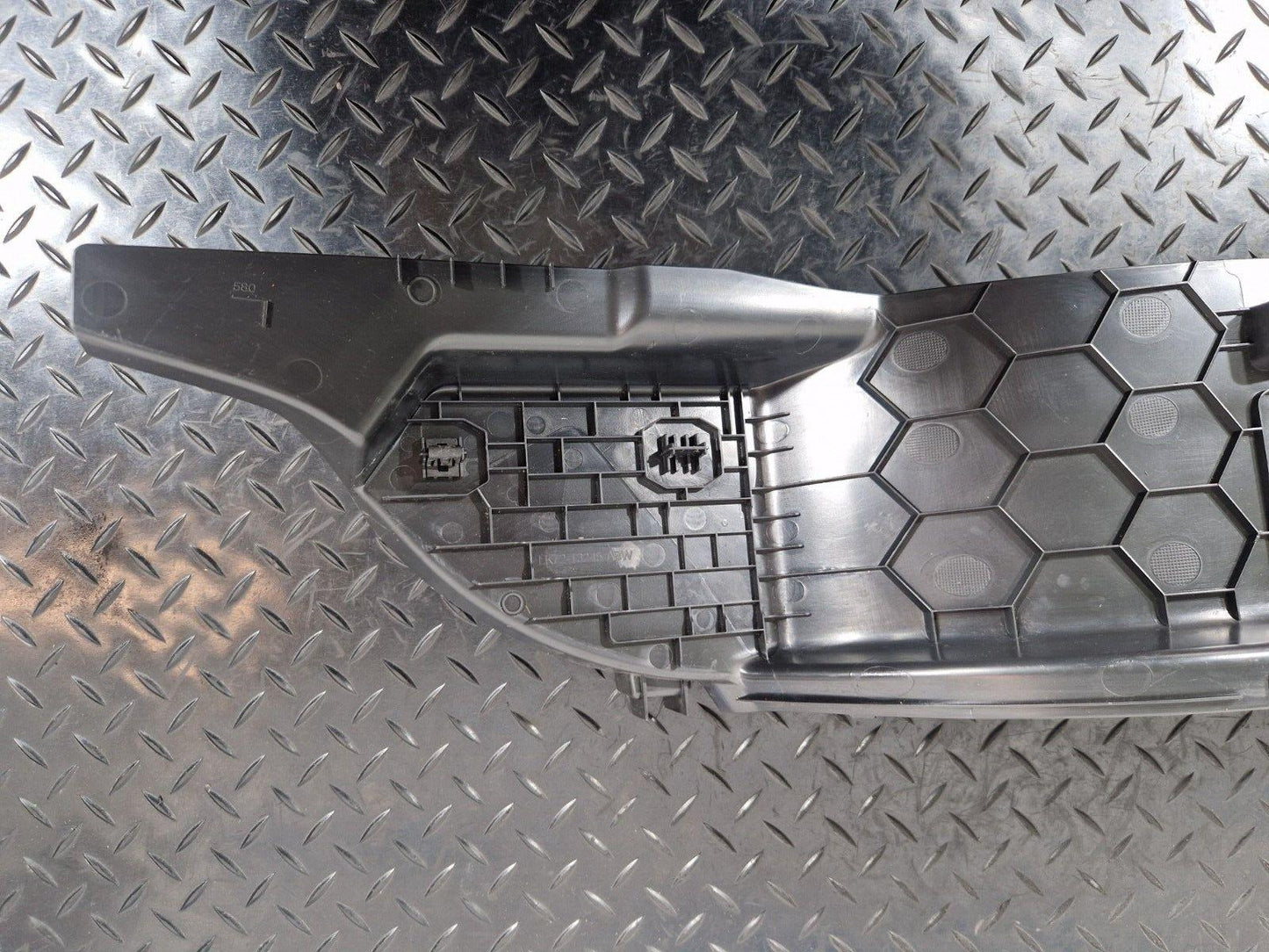 2019-ON LAND ROVER DISCOVERY L550 LCI N/S SILL SCUFF PLATE LK7213245AB8PVJ