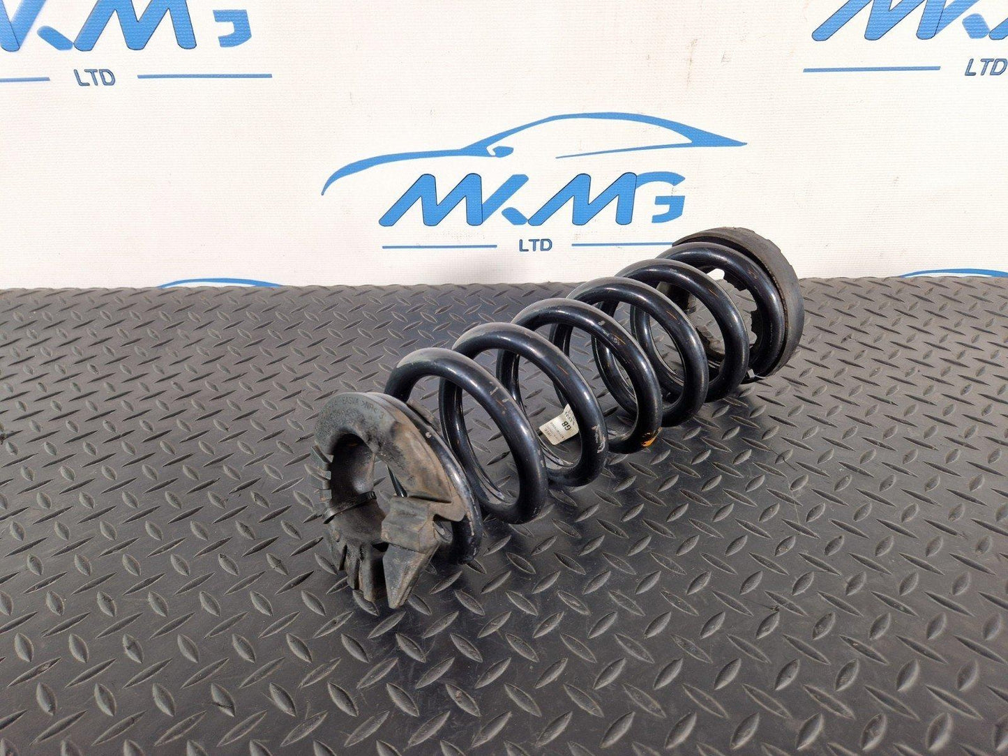 14-19 LAND ROVER L550 DISCOVERY GENUINE REAR RIGHT & LEFT SPRING FK725B749GB