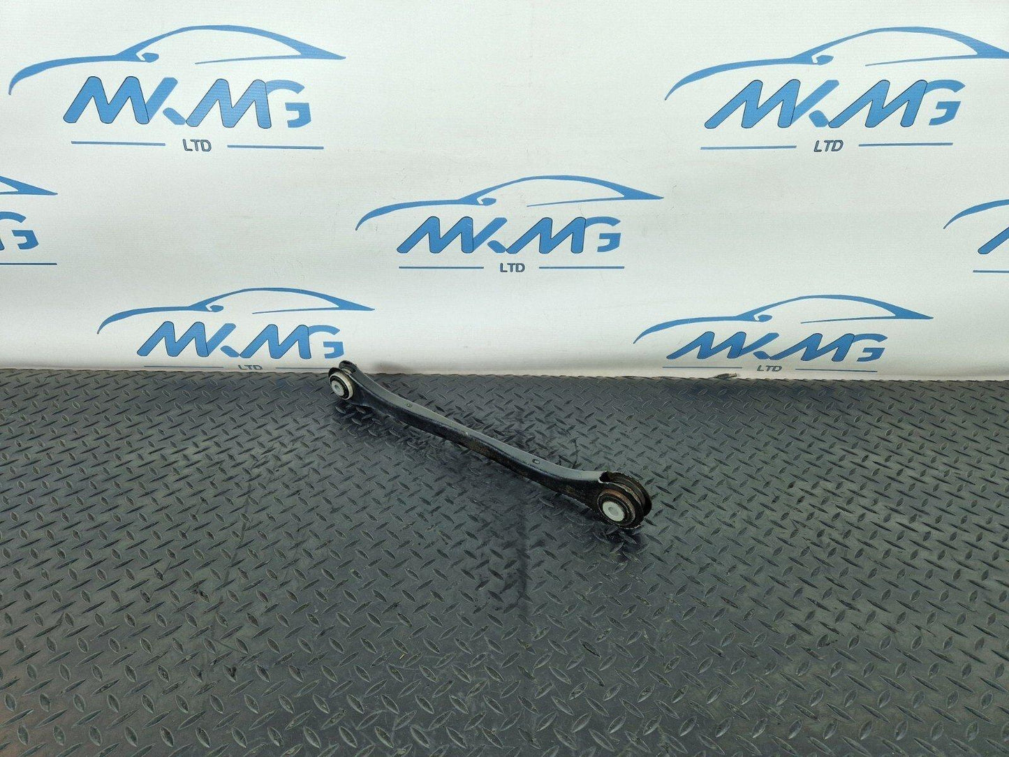 16-19 AUDI A4 B9 GENUINE REAR RIGHT SIDE O/S TRAILING CONTROL ARM 8W0501530D