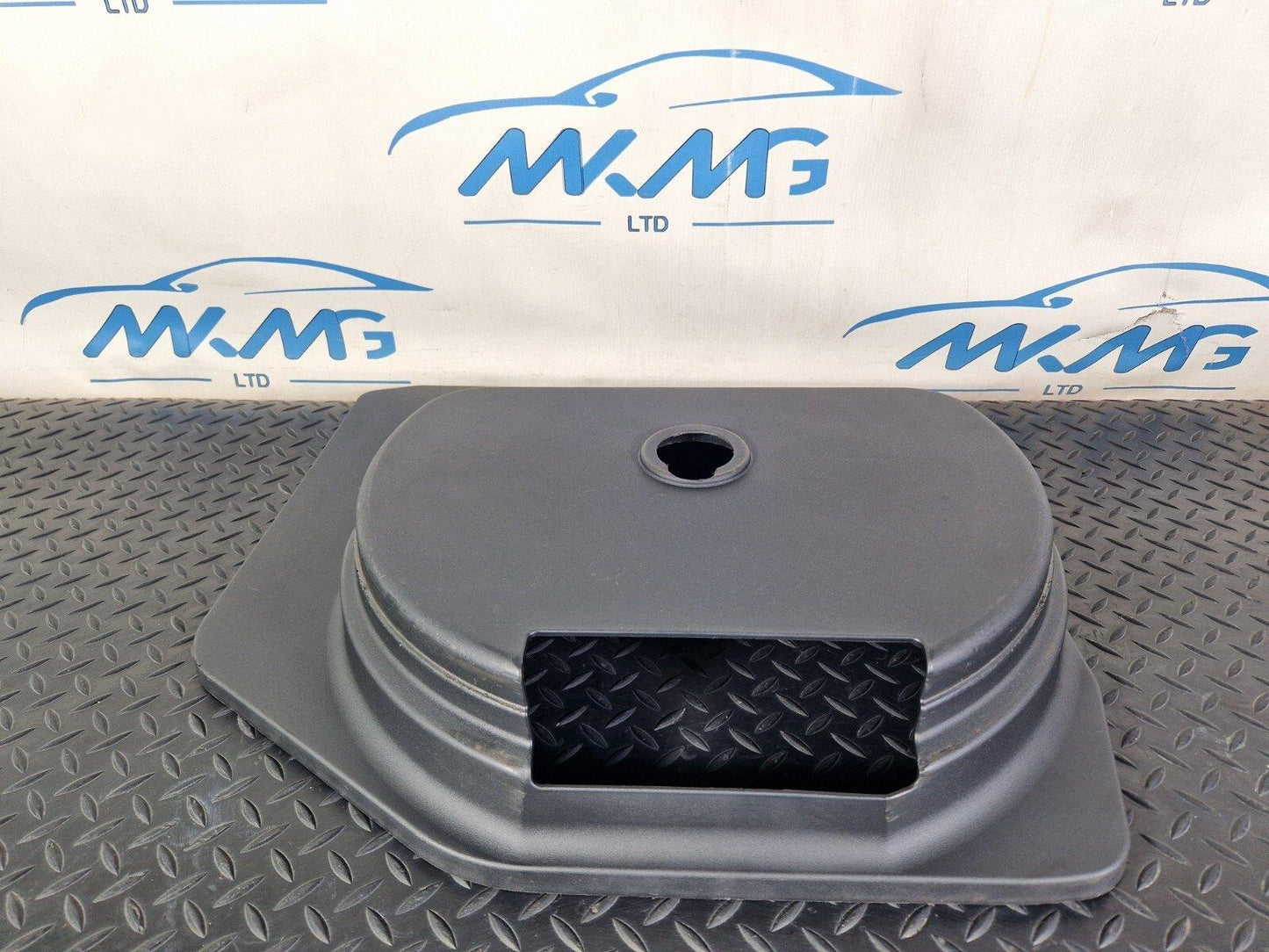 12-17 AUDI S5 CONVERTIBLE SPARE WHEEL TOOLKIT COVER 8T0012116B