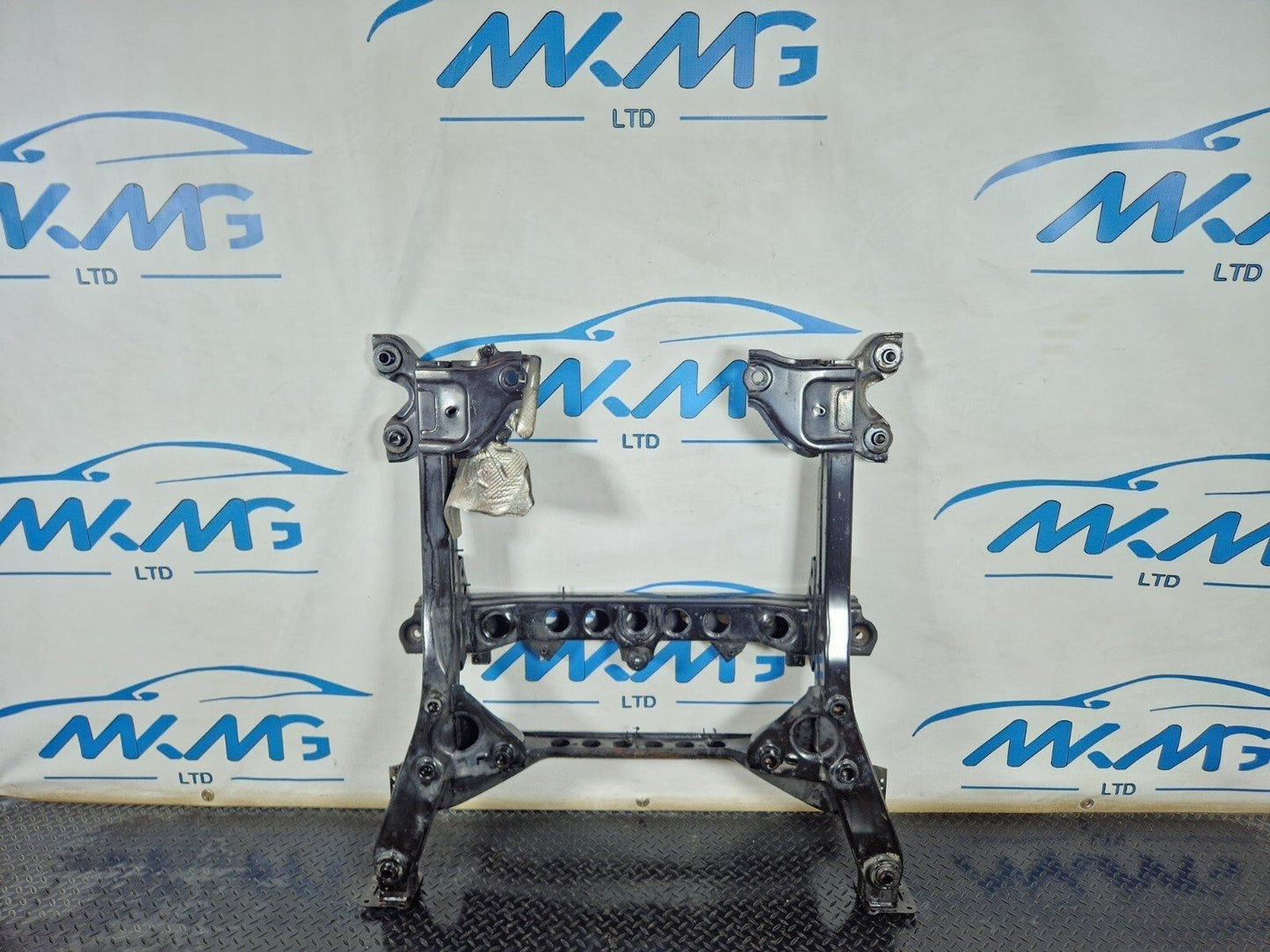 14-23 MERCEDES BENZ VITO W447 RWD OM651.950 FRONT SUBFRAME A4476208000