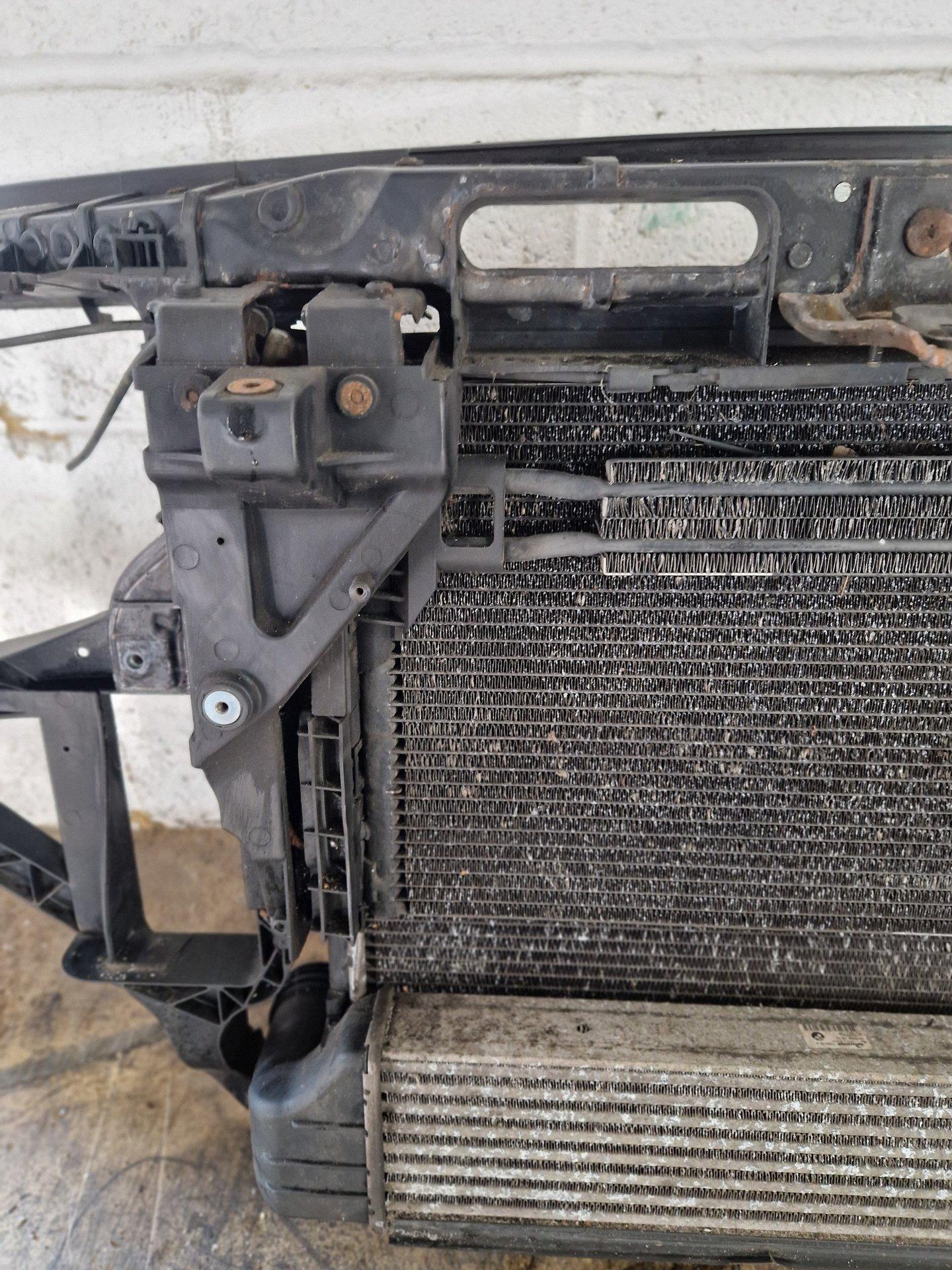BMW X3 E83 SUV Genuine Radiator Rad Pack Slam Panel 6925702 7788136